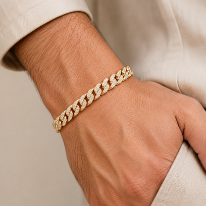 Round Cut Pavé Set Men’s Bracelet in 18K Yellow Gold, Lab-Grown Diamond