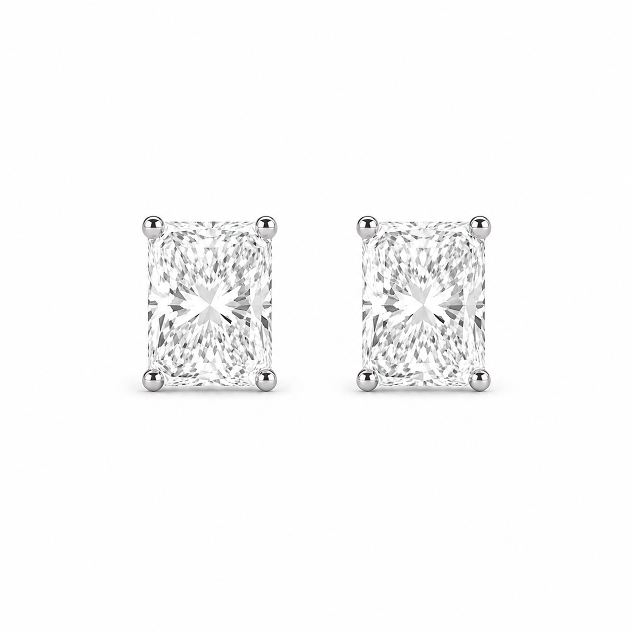 Radiant Cut Stud Earrings in 18K Gold, Lab-Grown Diamond