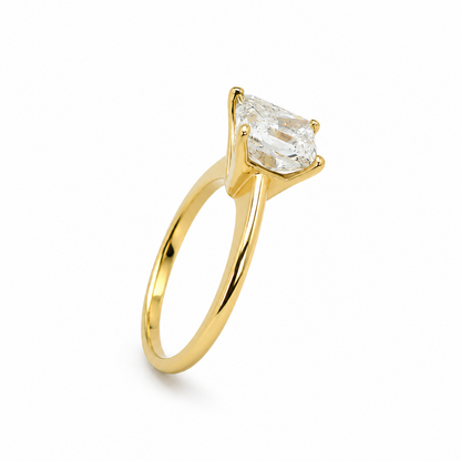 Four-Prong Princess Cut Engagement Ring in 18K Gold, Lab-Grown Diamond