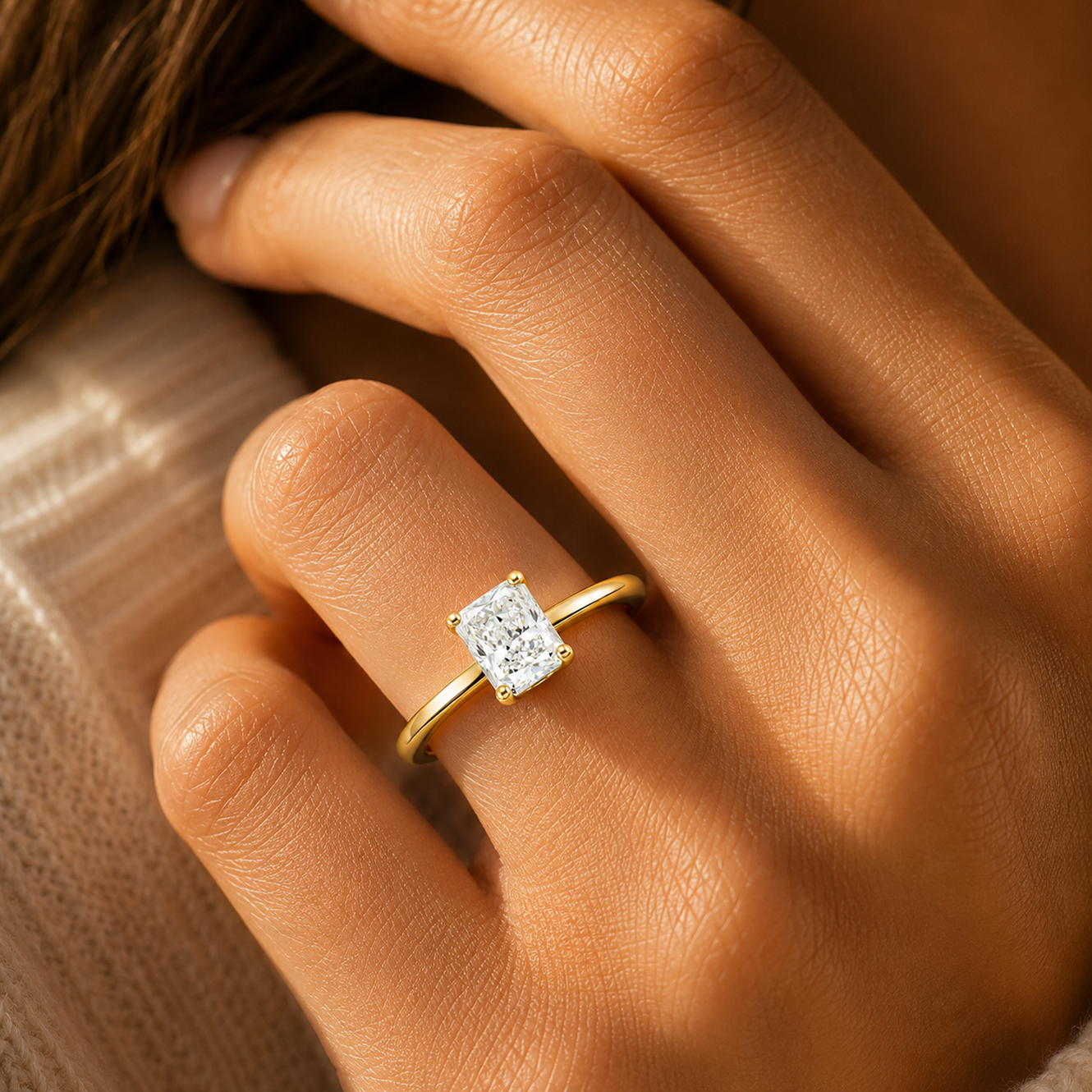Radiant Cut Solitaire Engagement Ring in 18K Gold, Lab-Grown Diamond