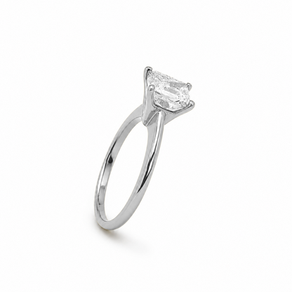 Radiant Cut Solitaire Engagement Ring in 18K Gold, Lab-Grown Diamond
