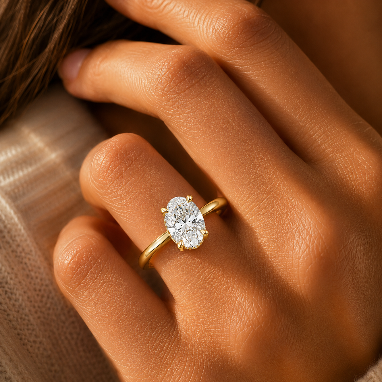 Oval Cut Solitaire Engagement Ring in 18K Gold, Lab-Grown Diamond