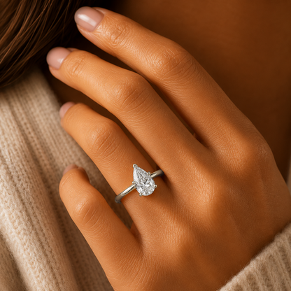 Signature Pear Cut Engagement Ring in 18K Gold, Lab-Grown Diamond