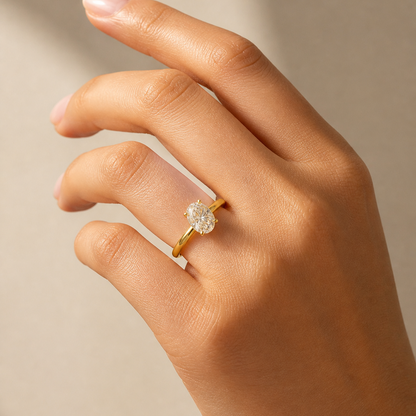 Oval Cut Four-Prong Engagement Ring in 18K Gold, Lab-Grown Diamond
