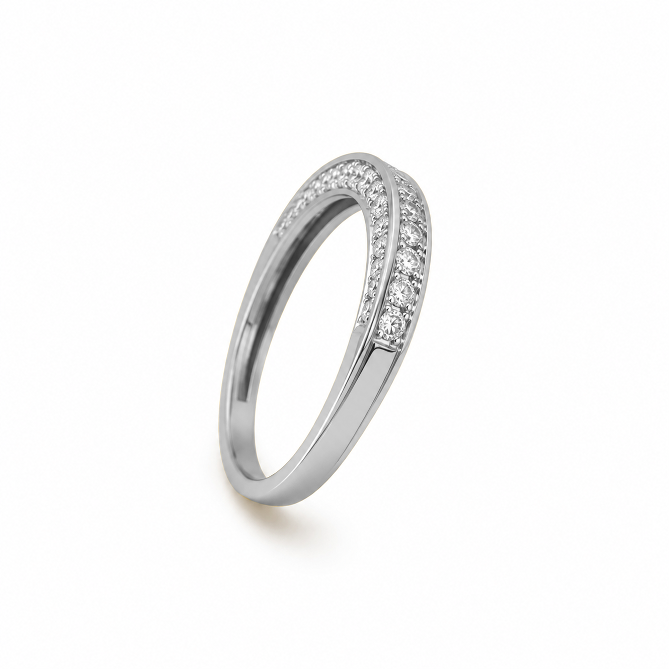 Round Cut Channel & Prong-Set Dress Ring in 18K Gold, Lab-Grown Diamond