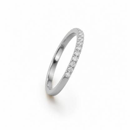 Round Brilliant Eternity Ring in 18K Gold, Lab-Grown Diamond