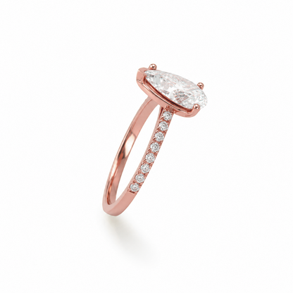 Pear Cut Classic Engagement Ring in 18K Gold, Lab-Grown Diamond
