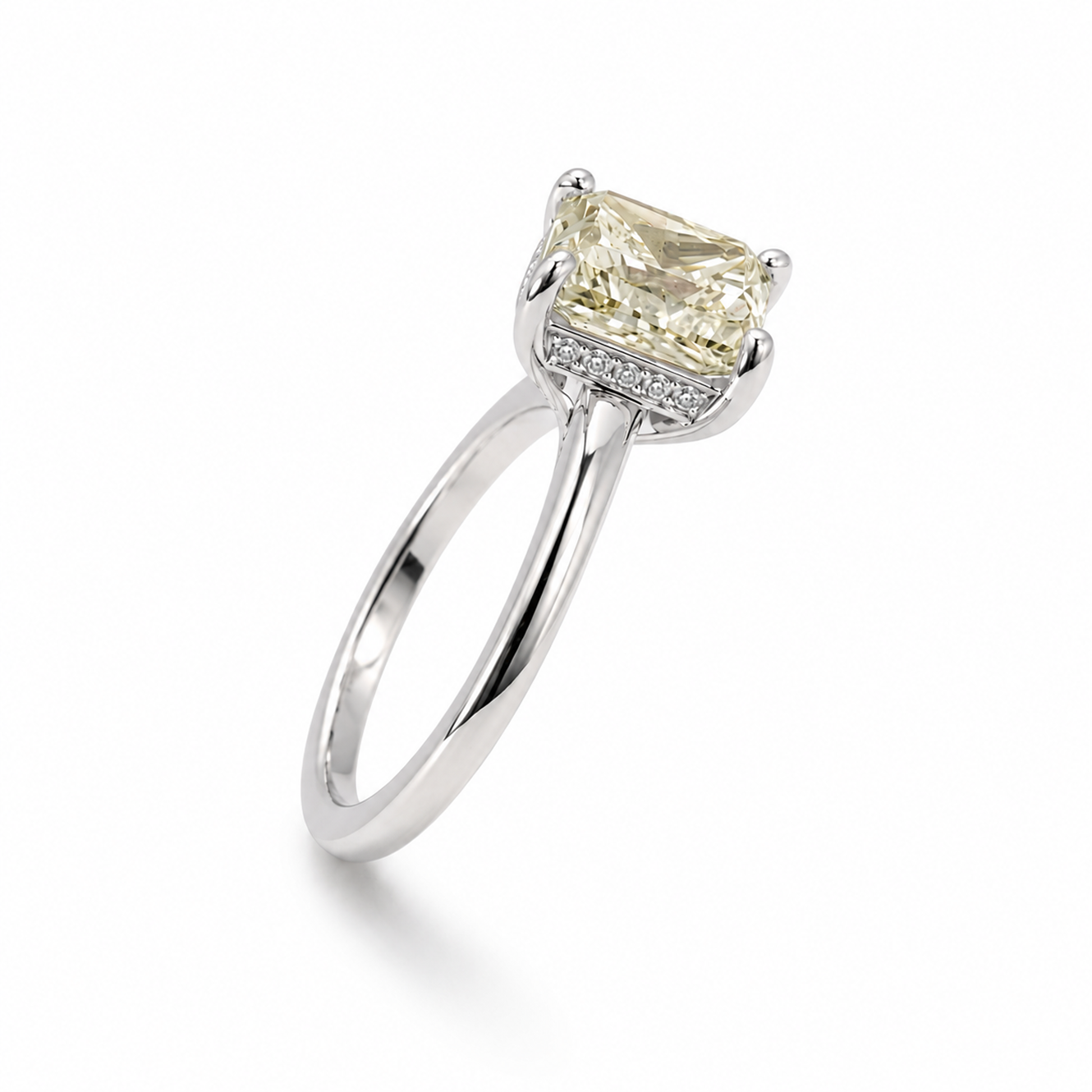 Princess Cut Engagement Ring in 18K Gold, Lab-Grown Diamond