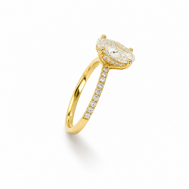 Oval Cut Prong-Set Engagement Ring in 18K Gold, Lab-Grown Diamond