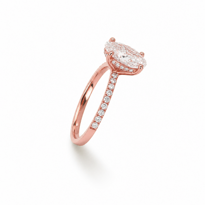 Oval Cut Prong-Set Engagement Ring in 18K Gold, Lab-Grown Diamond